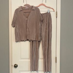 Danskin Pleated Pijama Set